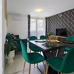 Wlodarska 4A Lux Premium